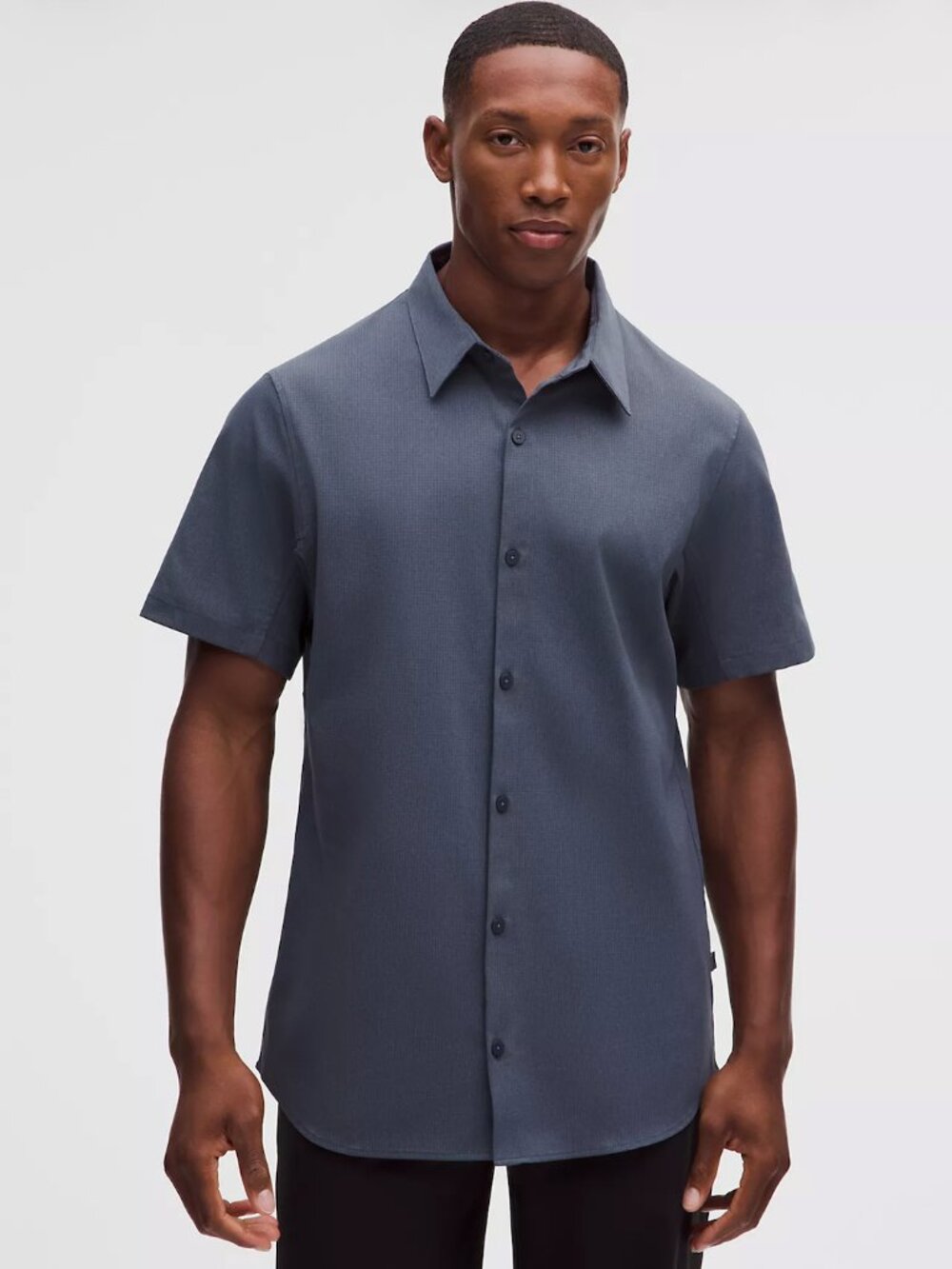Lululemon Airing Easy Short Sleeve Shirt Men’s XL Blue Button Down